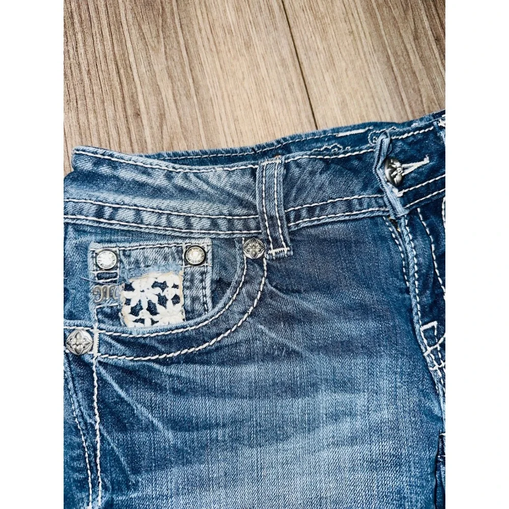 Miss Me Bermuda Denim Shorts Embellished Pockets White Stitching Size 27